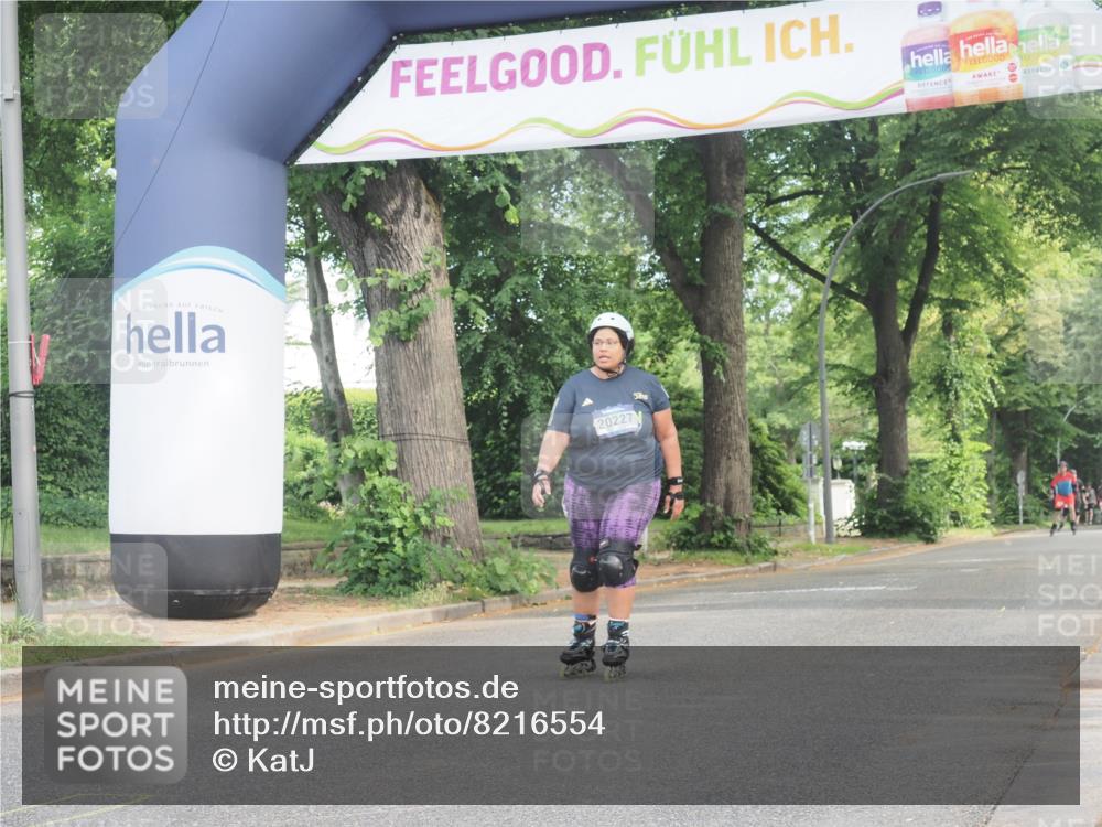 29.06.2025 - hella hamburg halbmarathon KatJ http://msf.ph/oto/8216554 29.06.2025 09:36:09 Zwischen KM18-KM19  meine-sportfotos.de