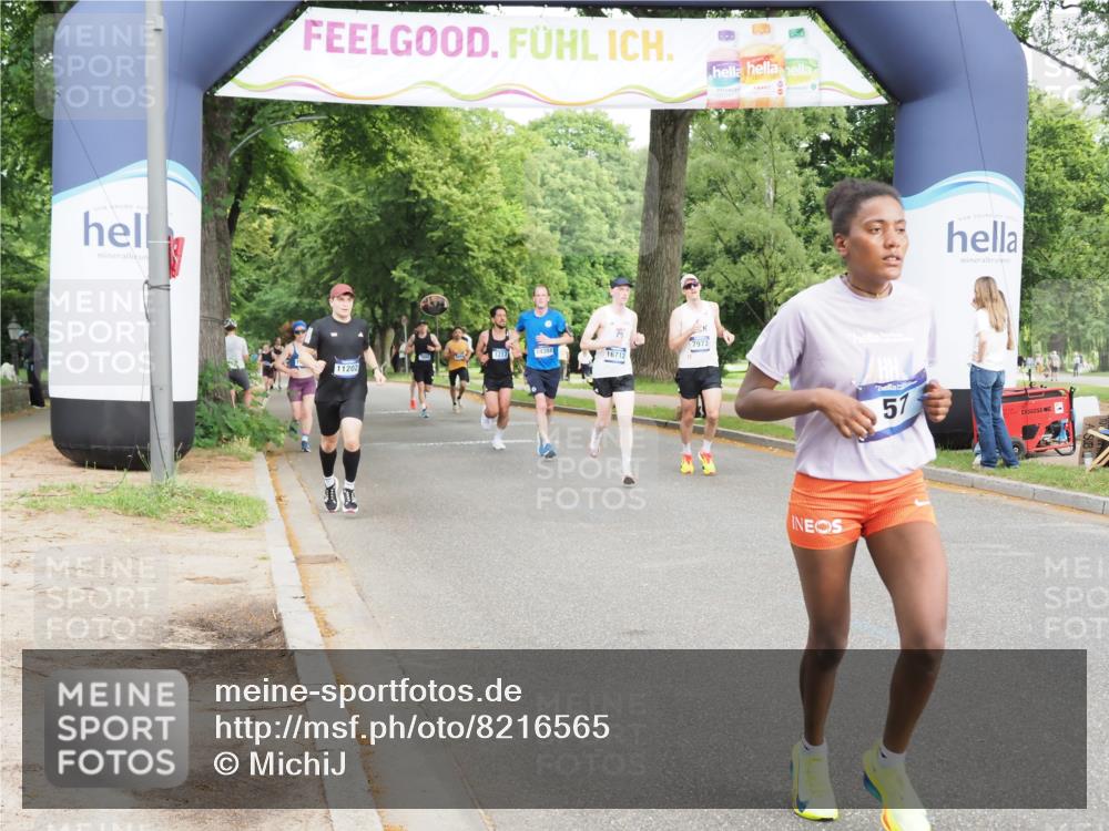 29.06.2025 - hella hamburg halbmarathon MichiJ http://msf.ph/oto/8216565 29.06.2025 10:23:42 Zwischen KM18-KM19 57, 5048, 6169, 7972, 9519, 11661, 14388, 16712 meine-sportfotos.de