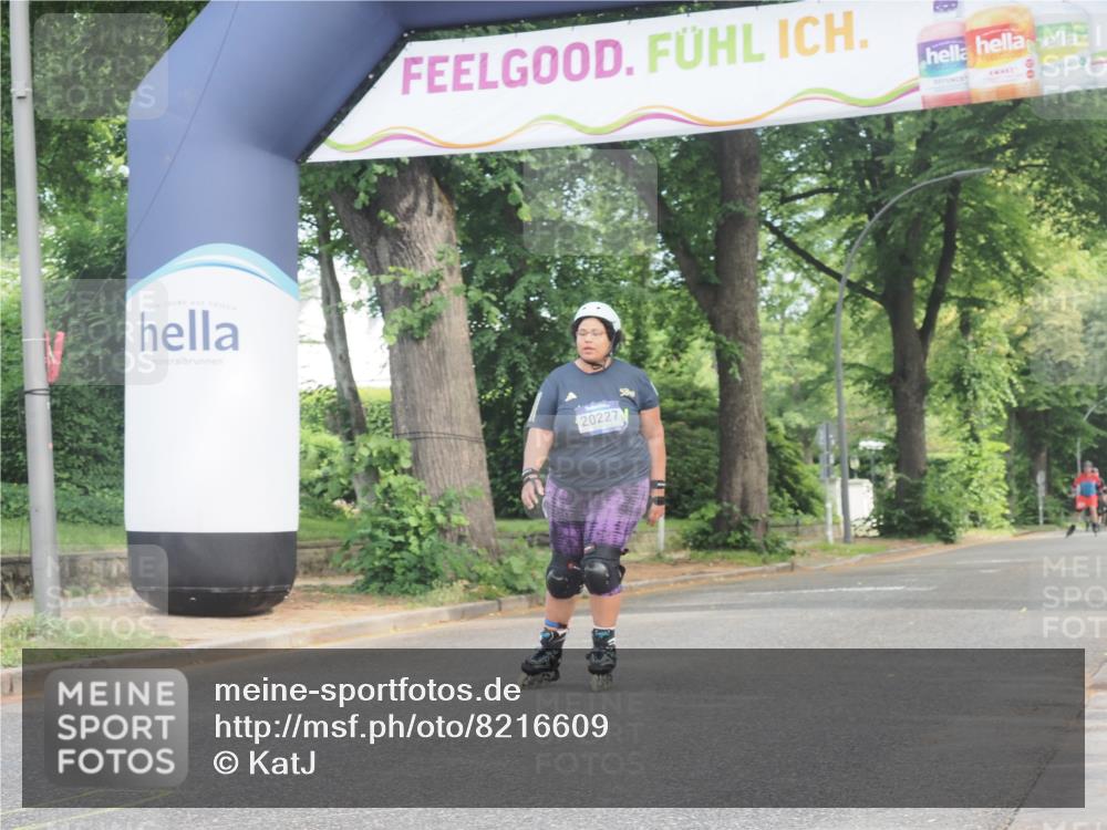 29.06.2025 - hella hamburg halbmarathon KatJ http://msf.ph/oto/8216609 29.06.2025 09:36:09 Zwischen KM18-KM19  meine-sportfotos.de