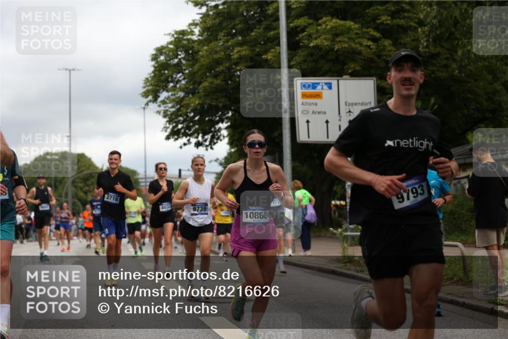 29.06.2025 - hella hamburg halbmarathon Yannick Fuchs http://msf.ph/oto/8216626 29.06.2025 10:45:44 20KM 2364, 2396, 2397, 2670, 2718, 2818, 2823, 4033, 4297, 4404, 4814, 4839, 4967, 5008, 5087, 5102, 6286, 6657, 6776, 7224, 7786, 8371, 8413, 8710, 8856, 9074, 9476, 9656, 9739, 9793, 9869, 10868, 11791, 12224, 12450, 12580, 13015, 13403, 13707, 13726, 13792, 13799, 14012, 14248, 14865, 14994, 15356, 15426, 15496, 15643, 15727, 15831, 15899, 16666, 17033, 17131, 17530, 17682, 17815, 17962, 17978, 17997, 18019, 18475, 18820, 18869, 18982, 19020 meine-sportfotos.de