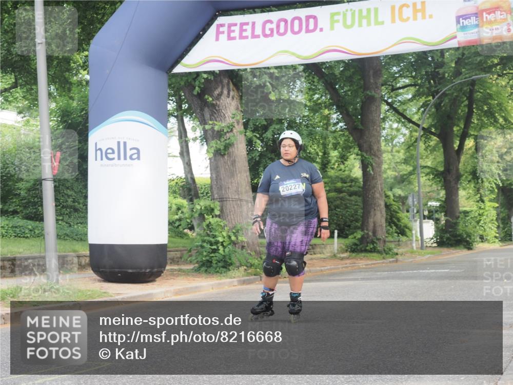 29.06.2025 - hella hamburg halbmarathon KatJ http://msf.ph/oto/8216668 29.06.2025 09:36:09 Zwischen KM18-KM19  meine-sportfotos.de