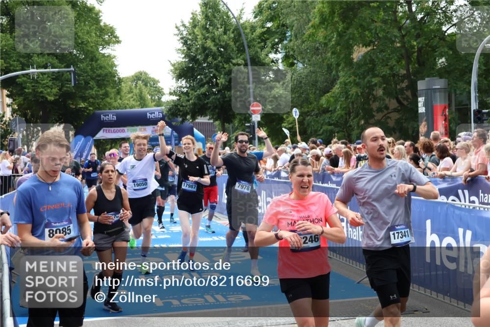 29.06.2025 - hella hamburg halbmarathon Zöllner http://msf.ph/oto/8216699 29.06.2025 11:24:00 Ziel 2351, 4123, 5063, 5079, 5395, 5412, 6303, 7978, 8778, 9150, 9556, 9714, 9734, 10148, 16511, 16604, 16707, 17987, 18362 meine-sportfotos.de