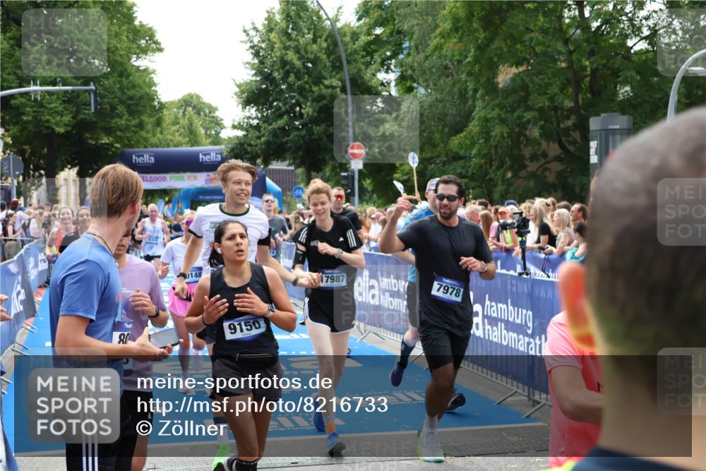 29.06.2025 - hella hamburg halbmarathon Zöllner http://msf.ph/oto/8216733 29.06.2025 11:24:01 Ziel 2351, 4123, 5063, 5079, 5395, 5412, 6303, 7978, 8778, 9150, 9556, 9714, 9734, 10148, 16511, 16604, 16707, 17987, 18362 meine-sportfotos.de