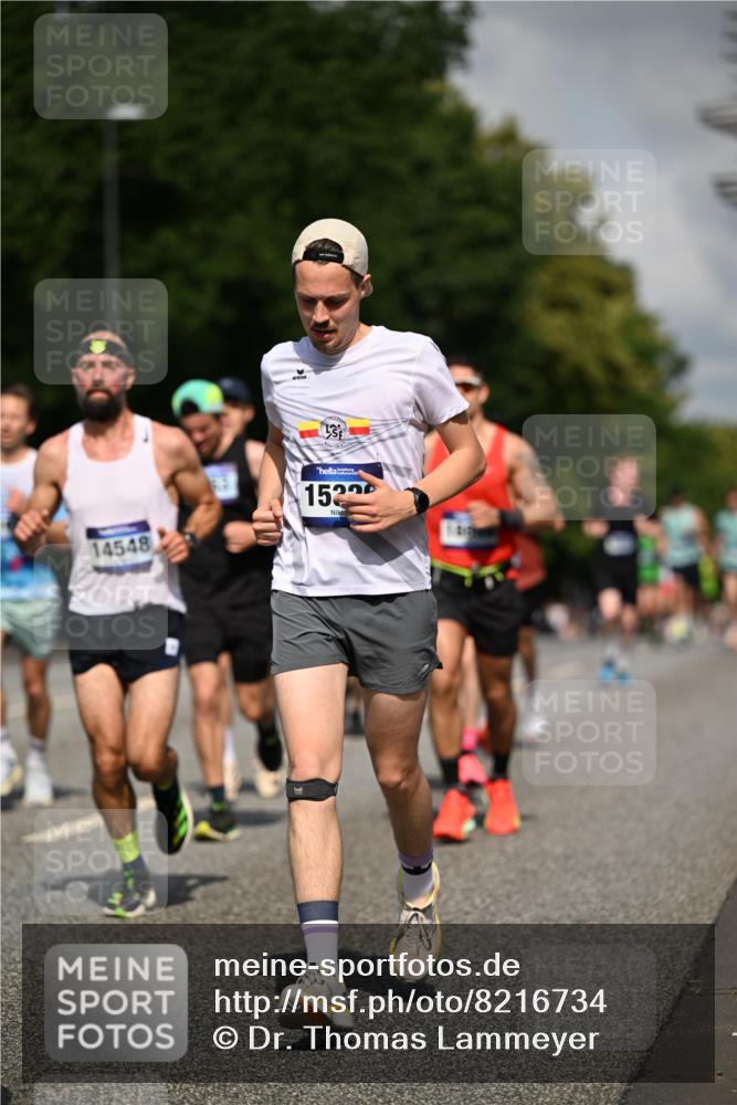 29.06.2025 - hella hamburg halbmarathon Dr. Thomas Lammeyer http://msf.ph/oto/8216734 29.06.2025 09:49:18 Kennedybrücke 57, 1686, 1707, 1894, 2525, 4463, 4812, 5187, 5550, 6169, 6495, 6878, 7055, 7186, 7845, 7880, 7965, 8062, 9345, 10453, 10484, 10876, 11199 meine-sportfotos.de