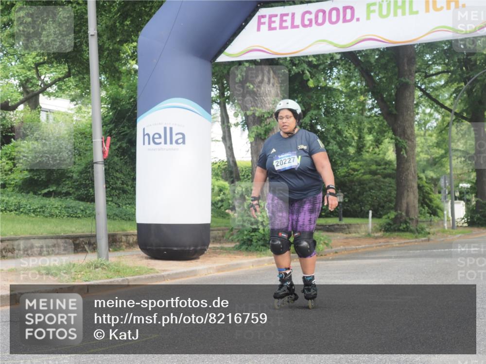 29.06.2025 - hella hamburg halbmarathon KatJ http://msf.ph/oto/8216759 29.06.2025 09:36:09 Zwischen KM18-KM19  meine-sportfotos.de