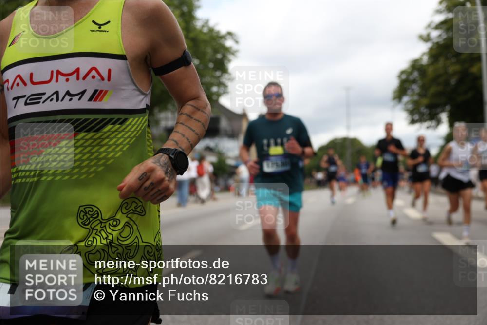 29.06.2025 - hella hamburg halbmarathon Yannick Fuchs http://msf.ph/oto/8216783 29.06.2025 10:45:45 20KM 2364, 2396, 2397, 2670, 2718, 2818, 4033, 4297, 4404, 4814, 4839, 4967, 5008, 5087, 5102, 6286, 6657, 6776, 7786, 8371, 8413, 8710, 8856, 9074, 9476, 9656, 9739, 9793, 9869, 10868, 11551, 11791, 12224, 12450, 12580, 13015, 13403, 13707, 13726, 13792, 13799, 14012, 14248, 14865, 14994, 15356, 15426, 15496, 15643, 15727, 15831, 15899, 16591, 16666, 17033, 17131, 17530, 17682, 17815, 17962, 17978, 17997, 18019, 18475, 18869, 18982, 19020 meine-sportfotos.de