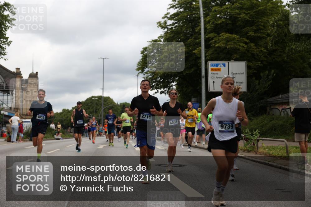 29.06.2025 - hella hamburg halbmarathon Yannick Fuchs http://msf.ph/oto/8216821 29.06.2025 10:45:45 20KM 2364, 2396, 2397, 2670, 2718, 2818, 4033, 4297, 4404, 4814, 4839, 4967, 5008, 5087, 5102, 6286, 6657, 6776, 7786, 8371, 8413, 8710, 8856, 9074, 9476, 9656, 9739, 9793, 9869, 10868, 11551, 11791, 12224, 12450, 12580, 13015, 13403, 13707, 13726, 13792, 13799, 14012, 14248, 14865, 14994, 15356, 15426, 15496, 15643, 15727, 15831, 15899, 16591, 16666, 17033, 17131, 17530, 17682, 17815, 17962, 17978, 17997, 18019, 18475, 18869, 18982, 19020 meine-sportfotos.de
