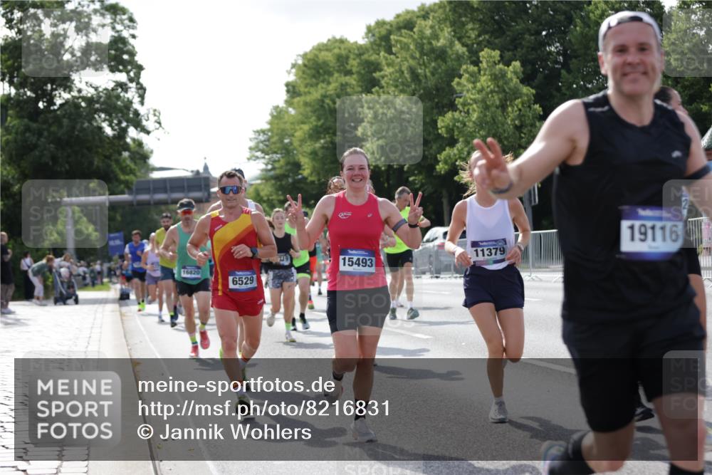 29.06.2025 - hella hamburg halbmarathon Jannik Wohlers http://msf.ph/oto/8216831 29.06.2025 09:50:02 Lombardsbrücke 1209, 1358, 1688, 1697, 1700, 1882, 2568, 2675, 2719, 2826, 3332, 4229, 4380, 4398, 4823, 5436, 5745, 5791, 5803, 6458, 6529, 6649, 7026, 8450, 9017, 9116, 9302, 9365, 10218, 11379, 11491, 11619, 11767, 12292, 12335, 12895, 13725, 14783, 14798, 14992, 15257, 15493, 16697, 16820, 16992, 17251, 17425, 17516, 17632, 18154, 18449, 18723, 19046, 19116, 19229 meine-sportfotos.de