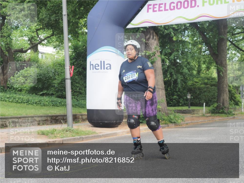29.06.2025 - hella hamburg halbmarathon KatJ http://msf.ph/oto/8216852 29.06.2025 09:36:09 Zwischen KM18-KM19  meine-sportfotos.de