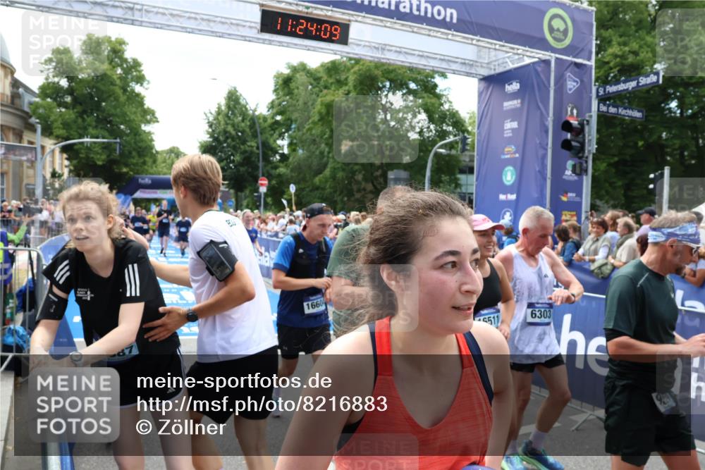 29.06.2025 - hella hamburg halbmarathon Zöllner http://msf.ph/oto/8216883 29.06.2025 11:24:07 Ziel 1349, 2351, 2529, 4288, 8778, 14615, 15343, 16135, 18046 meine-sportfotos.de