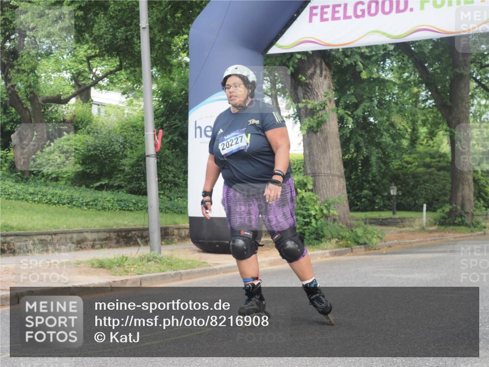 29.06.2025 - hella hamburg halbmarathon KatJ http://msf.ph/oto/8216908 29.06.2025 09:36:10 Zwischen KM18-KM19  meine-sportfotos.de