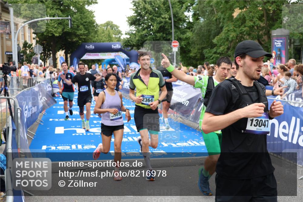 29.06.2025 - hella hamburg halbmarathon Zöllner http://msf.ph/oto/8216978 29.06.2025 10:51:30 Ziel 1335, 2364, 2411, 2946, 5820, 7943, 8989, 9214, 9656, 11124, 11422, 13403, 13792, 15871, 15950, 16357, 17131, 18489 meine-sportfotos.de