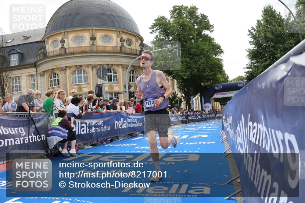 29.06.2025 - hella hamburg halbmarathon Strokosch-Dieckow http://msf.ph/oto/8217001 29.06.2025 10:25:47 Ziel 10468, 11228, 14107, 17258, 18692 meine-sportfotos.de
