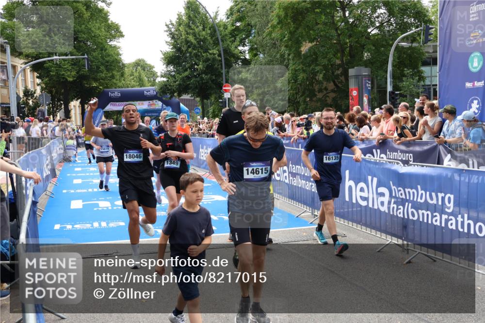 29.06.2025 - hella hamburg halbmarathon Zöllner http://msf.ph/oto/8217015 29.06.2025 11:24:14 Ziel 1110, 1349, 2529, 3464, 3466, 4288, 4979, 5493, 8387, 9988, 11249, 15266, 15343, 15619, 15767, 18046, 18685 meine-sportfotos.de