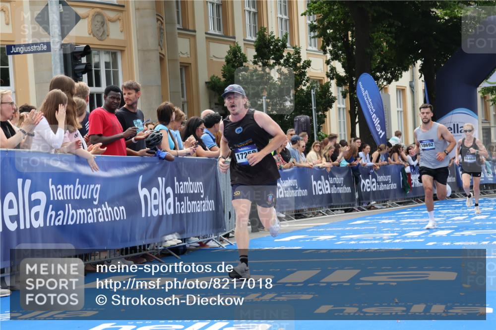 29.06.2025 - hella hamburg halbmarathon Strokosch-Dieckow http://msf.ph/oto/8217018 29.06.2025 10:25:53 Ziel 9767, 10468, 17258, 18692 meine-sportfotos.de