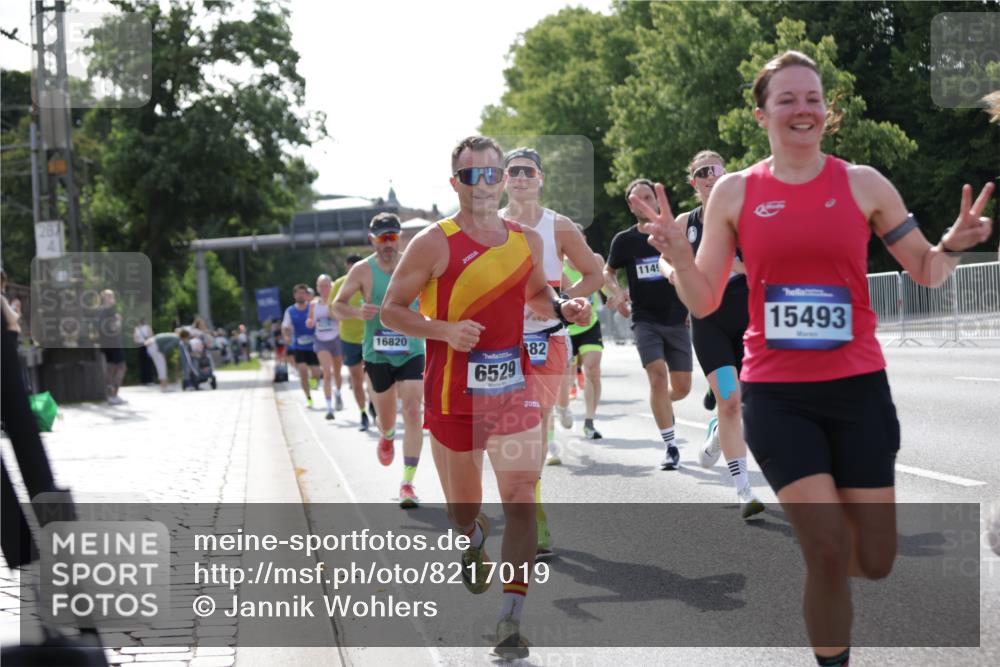 29.06.2025 - hella hamburg halbmarathon Jannik Wohlers http://msf.ph/oto/8217019 29.06.2025 09:50:02 Lombardsbrücke 1209, 1358, 1688, 1697, 1700, 1882, 2568, 2675, 2719, 2826, 3332, 4229, 4380, 4398, 4823, 5436, 5745, 5791, 5803, 6458, 6529, 6649, 7026, 8450, 9017, 9116, 9302, 9365, 10218, 11379, 11491, 11619, 11767, 12292, 12335, 12895, 13725, 14783, 14798, 14992, 15257, 15493, 16697, 16820, 16992, 17251, 17425, 17516, 17632, 18154, 18449, 18723, 19046, 19116, 19229 meine-sportfotos.de