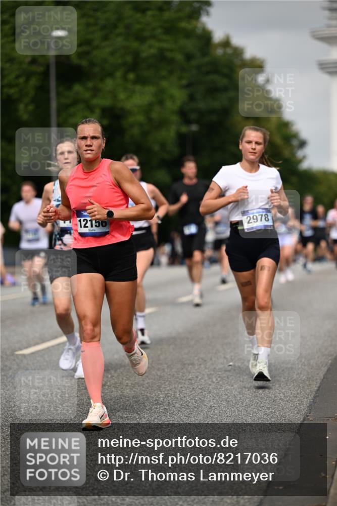29.06.2025 - hella hamburg halbmarathon Dr. Thomas Lammeyer http://msf.ph/oto/8217036 29.06.2025 10:12:50 Kennedybrücke 1147, 1188, 2427, 2978, 4859, 5100, 5885, 6590, 6674, 6918, 7198, 7348, 7453, 9457, 9616, 9718, 9823, 9951, 9958, 9966, 10092, 10609, 10857 meine-sportfotos.de