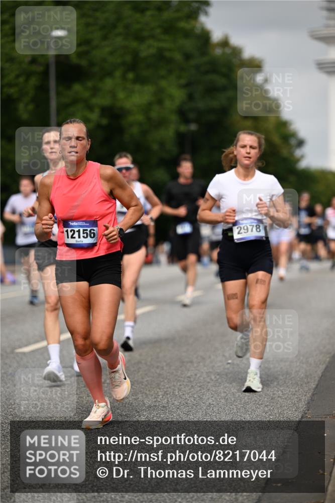 29.06.2025 - hella hamburg halbmarathon Dr. Thomas Lammeyer http://msf.ph/oto/8217044 29.06.2025 10:12:50 Kennedybrücke 1147, 1188, 2427, 2978, 4859, 5100, 5885, 6590, 6674, 6918, 7198, 7348, 7453, 9457, 9616, 9718, 9823, 9951, 9958, 9966, 10092, 10609, 10857 meine-sportfotos.de