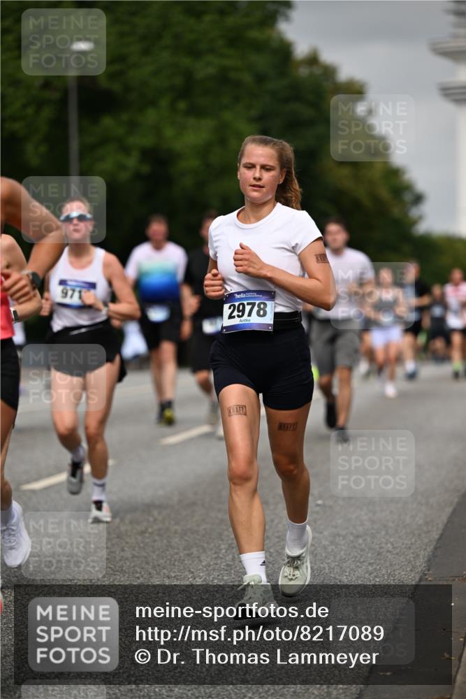 29.06.2025 - hella hamburg halbmarathon Dr. Thomas Lammeyer http://msf.ph/oto/8217089 29.06.2025 10:12:51 Kennedybrücke 1147, 1188, 2427, 2978, 3762, 4859, 5100, 5885, 6590, 6674, 6918, 7198, 7348, 7453, 9457, 9616, 9718, 9823, 9951, 9958, 9966, 10092, 10609, 10857 meine-sportfotos.de