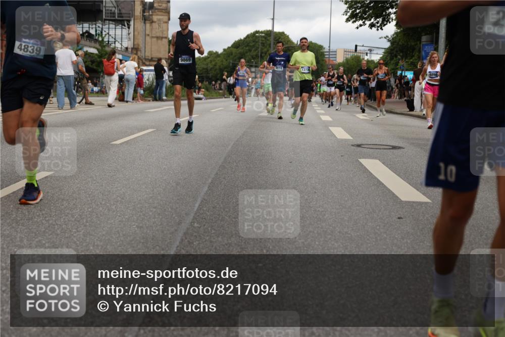 29.06.2025 - hella hamburg halbmarathon Yannick Fuchs http://msf.ph/oto/8217094 29.06.2025 10:45:47 20KM 2364, 2396, 2397, 2670, 2718, 2818, 4033, 4814, 4839, 4967, 5008, 5087, 5102, 6286, 6657, 6776, 7786, 8371, 8413, 8710, 8856, 9074, 9476, 9656, 9739, 9793, 9869, 10868, 11551, 11791, 12224, 12450, 12580, 13015, 13051, 13403, 13707, 13726, 13792, 13799, 14012, 14248, 14865, 14994, 15356, 15496, 15643, 15727, 15831, 16179, 16591, 17033, 17131, 17530, 17682, 17815, 17962, 17978, 17997, 18019, 18475, 18869, 18982, 19020 meine-sportfotos.de