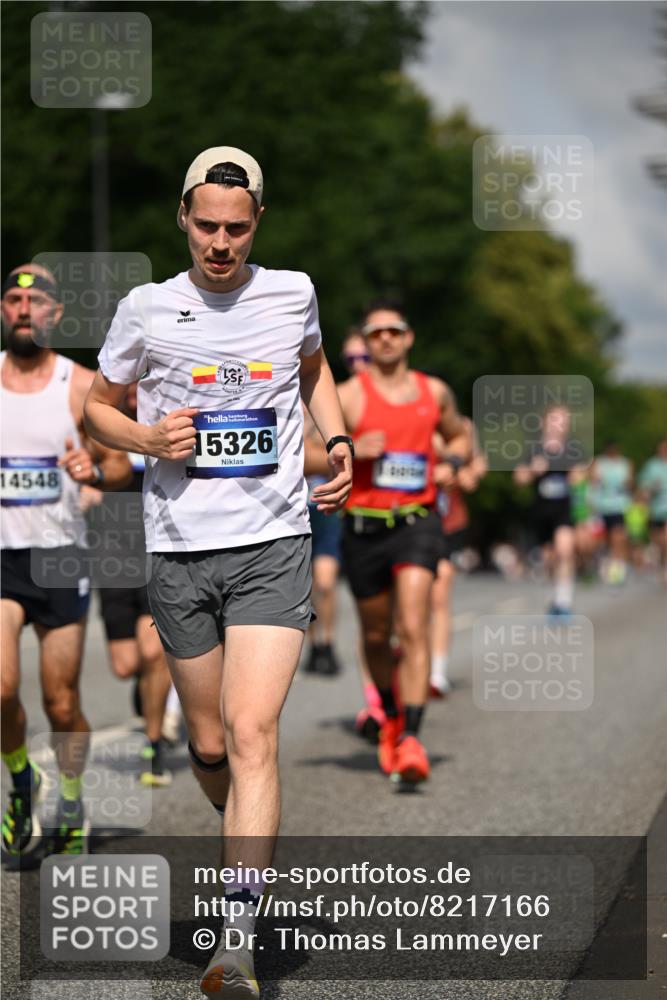 29.06.2025 - hella hamburg halbmarathon Dr. Thomas Lammeyer http://msf.ph/oto/8217166 29.06.2025 09:49:18 Kennedybrücke 57, 1686, 1707, 1894, 2525, 4463, 4812, 5187, 5550, 6169, 6495, 6878, 7055, 7186, 7845, 7880, 7965, 8062, 9345, 10453, 10484, 10876, 11199 meine-sportfotos.de