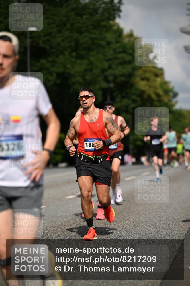 29.06.2025 - hella hamburg halbmarathon Dr. Thomas Lammeyer http://msf.ph/oto/8217209 29.06.2025 09:49:19 Kennedybrücke 57, 1686, 1707, 1894, 2525, 4463, 4812, 5187, 5550, 6169, 6495, 6878, 7055, 7186, 7845, 7880, 7965, 8062, 8784, 9345, 10453, 10484, 10876, 11199 meine-sportfotos.de