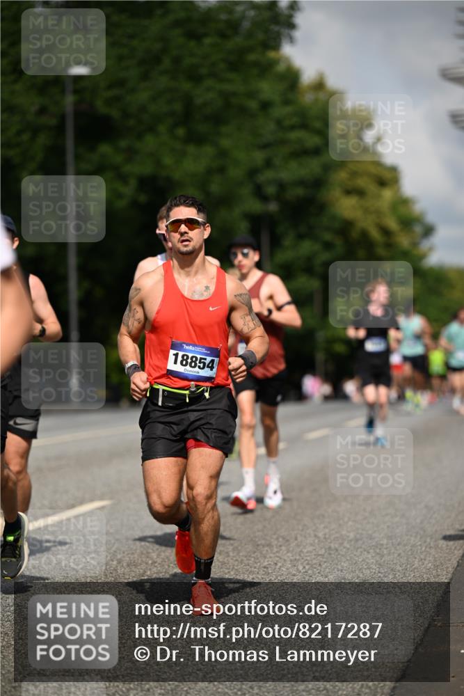 29.06.2025 - hella hamburg halbmarathon Dr. Thomas Lammeyer http://msf.ph/oto/8217287 29.06.2025 09:49:19 Kennedybrücke 57, 1686, 1707, 1894, 2525, 4463, 4812, 5187, 5550, 6169, 6495, 6878, 7055, 7186, 7845, 7880, 7965, 8062, 8784, 9345, 10453, 10484, 10876, 11199 meine-sportfotos.de