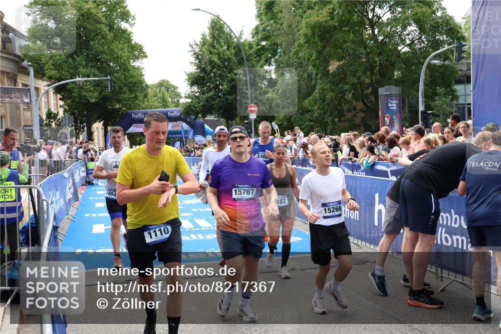 29.06.2025 - hella hamburg halbmarathon Zöllner http://msf.ph/oto/8217367 29.06.2025 11:24:21 Ziel 2140, 3464, 3466, 8387, 9988, 13810, 13829, 18685 meine-sportfotos.de