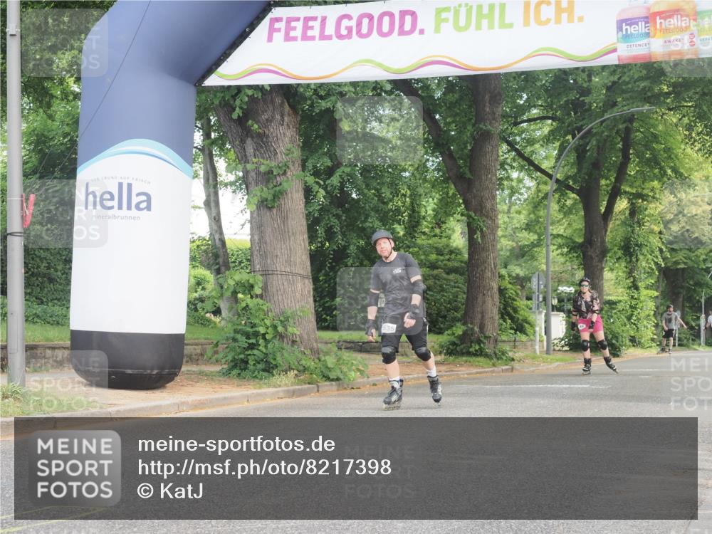 29.06.2025 - hella hamburg halbmarathon KatJ http://msf.ph/oto/8217398 29.06.2025 09:36:18 Zwischen KM18-KM19  meine-sportfotos.de