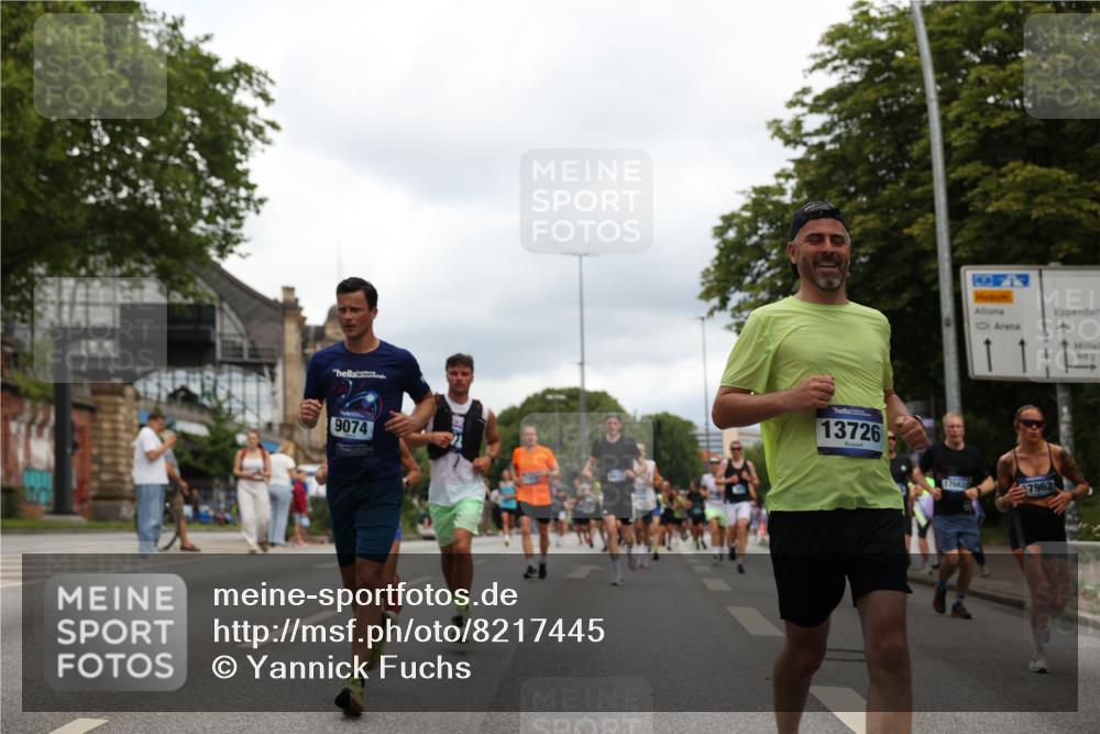 29.06.2025 - hella hamburg halbmarathon Yannick Fuchs http://msf.ph/oto/8217445 29.06.2025 10:45:50 20KM 2364, 2396, 2397, 2670, 2718, 2818, 4033, 4140, 4814, 4839, 5008, 5102, 6286, 6657, 6776, 7724, 7786, 8371, 8413, 8710, 8856, 9074, 9476, 9656, 9739, 9793, 9869, 10868, 11551, 11791, 12224, 12450, 12580, 13015, 13047, 13051, 13707, 13726, 13792, 13799, 14012, 14122, 14248, 14865, 14994, 15356, 15496, 15643, 15727, 15829, 15831, 16179, 16591, 17033, 17131, 17530, 17682, 17815, 17962, 17978, 17997, 18019, 18475, 18869, 18982, 19020 meine-sportfotos.de