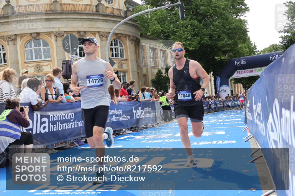 29.06.2025 - hella hamburg halbmarathon Strokosch-Dieckow http://msf.ph/oto/8217592 29.06.2025 10:26:32 Ziel 1577, 9565, 14728, 17040 meine-sportfotos.de