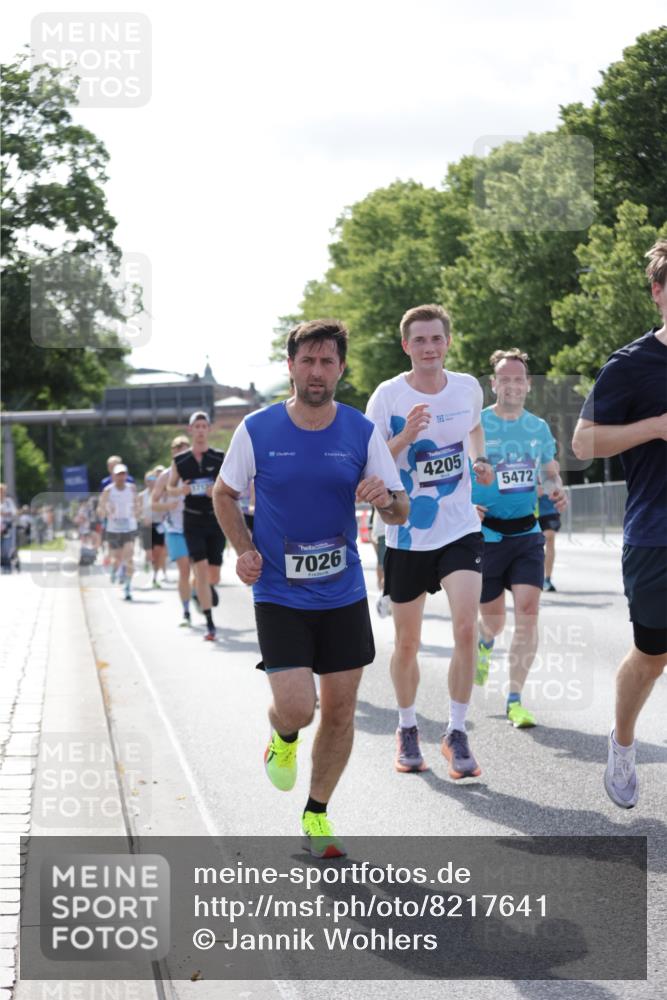 29.06.2025 - hella hamburg halbmarathon Jannik Wohlers http://msf.ph/oto/8217641 29.06.2025 09:50:09 Lombardsbrücke 1209, 1358, 1688, 1697, 1700, 1882, 2568, 2675, 2719, 2826, 4205, 4229, 4380, 4398, 5472, 5508, 5745, 5791, 5803, 6458, 6529, 6649, 7026, 8450, 8958, 9017, 9116, 9365, 10064, 10218, 10783, 10922, 11281, 11379, 11491, 11619, 12335, 13446, 13876, 14012, 14092, 14783, 14798, 15257, 15493, 15888, 15921, 16249, 16697, 16820, 16992, 17120, 17251, 17425, 17486, 17516, 17632, 18449, 18491, 18723, 18803, 19020, 19046, 19116 meine-sportfotos.de