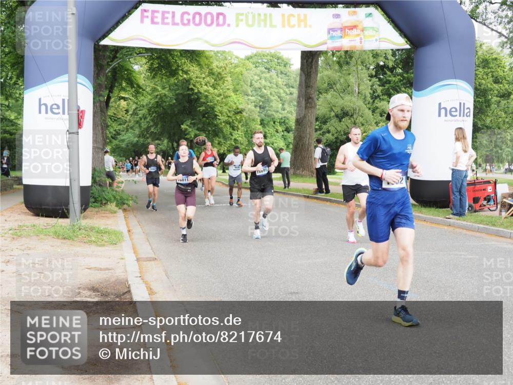 29.06.2025 - hella hamburg halbmarathon MichiJ http://msf.ph/oto/8217674 29.06.2025 10:23:52 Zwischen KM18-KM19 1002, 1644, 7884, 8864, 16140, 16695, 17014 meine-sportfotos.de