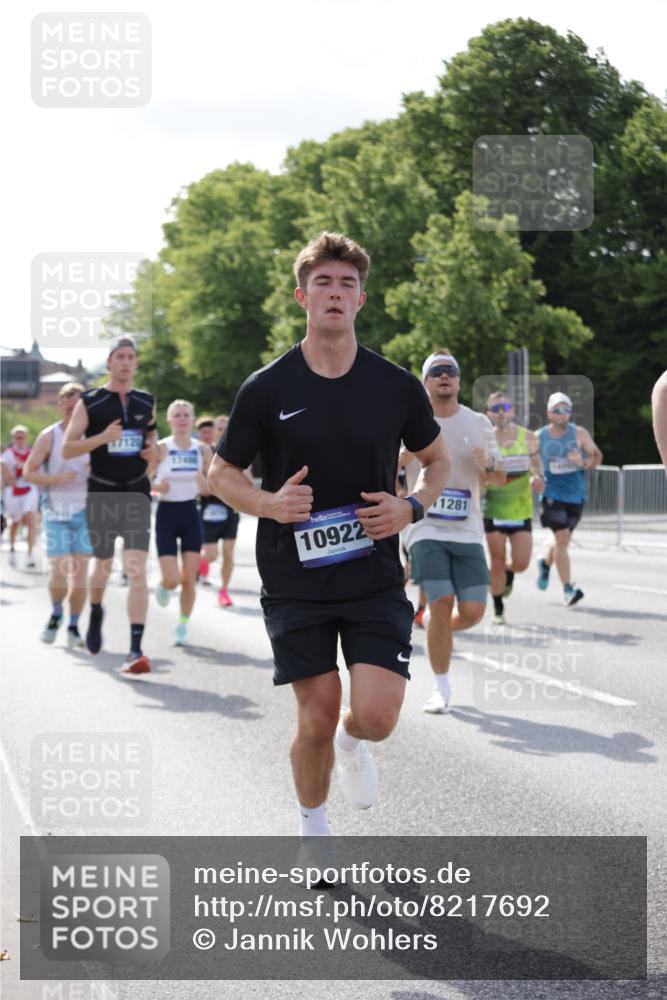 29.06.2025 - hella hamburg halbmarathon Jannik Wohlers http://msf.ph/oto/8217692 29.06.2025 09:50:11 Lombardsbrücke 1209, 1358, 1688, 1697, 1700, 1882, 2675, 2719, 2826, 3626, 4205, 4229, 4380, 4398, 5472, 5508, 5745, 6458, 6529, 6649, 7026, 8450, 8958, 9017, 9116, 9365, 10064, 10218, 10783, 10922, 11281, 11305, 11379, 11491, 11619, 13446, 13876, 14012, 14092, 14272, 14783, 14798, 15257, 15493, 15888, 15921, 16249, 16301, 16697, 16820, 16992, 17120, 17251, 17486, 17516, 17632, 18449, 18491, 18723, 18803, 19020, 19046, 19116 meine-sportfotos.de