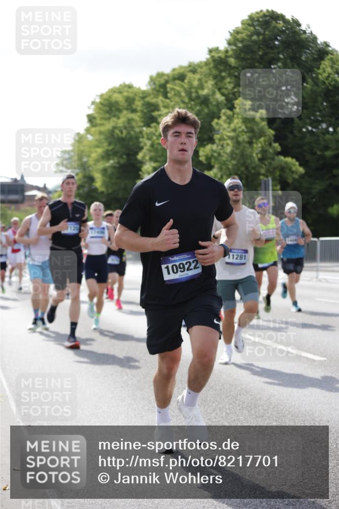 29.06.2025 - hella hamburg halbmarathon Jannik Wohlers http://msf.ph/oto/8217701 29.06.2025 09:50:11 Lombardsbrücke 1209, 1358, 1688, 1697, 1700, 1882, 2675, 2719, 2826, 3626, 4205, 4229, 4380, 4398, 5472, 5508, 5745, 6458, 6529, 6649, 7026, 8450, 8958, 9017, 9116, 9365, 10064, 10218, 10783, 10922, 11281, 11305, 11379, 11491, 11619, 13446, 13876, 14012, 14092, 14272, 14783, 14798, 15257, 15493, 15888, 15921, 16249, 16301, 16697, 16820, 16992, 17120, 17251, 17486, 17516, 17632, 18449, 18491, 18723, 18803, 19020, 19046, 19116 meine-sportfotos.de