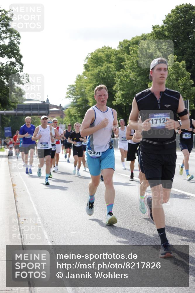 29.06.2025 - hella hamburg halbmarathon Jannik Wohlers http://msf.ph/oto/8217826 29.06.2025 09:50:12 Lombardsbrücke 1209, 1358, 1688, 1697, 1700, 1882, 2675, 2719, 2826, 3626, 4205, 4229, 4380, 5472, 5508, 5745, 6080, 6458, 6529, 6649, 7026, 8958, 9116, 9365, 10064, 10218, 10783, 10922, 11281, 11305, 11379, 11491, 11619, 13446, 13876, 14012, 14092, 14272, 14783, 14798, 15493, 15623, 15888, 15921, 16249, 16301, 16697, 16820, 16992, 17120, 17251, 17486, 17516, 17632, 17726, 18449, 18491, 18723, 18803, 19020, 19046, 19116 meine-sportfotos.de