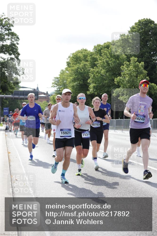 29.06.2025 - hella hamburg halbmarathon Jannik Wohlers http://msf.ph/oto/8217892 29.06.2025 09:50:15 Lombardsbrücke 1209, 1358, 1697, 1700, 1882, 2675, 2719, 3626, 4205, 4229, 4380, 5472, 5508, 5745, 5752, 5916, 6080, 6458, 6529, 6686, 6687, 7026, 8958, 9116, 10064, 10783, 10922, 11281, 11284, 11305, 11379, 11491, 11619, 11731, 13446, 13876, 14012, 14092, 14272, 14555, 14783, 14798, 15297, 15421, 15493, 15623, 15888, 15921, 16249, 16301, 16820, 16992, 17120, 17251, 17486, 17516, 17623, 17632, 17726, 18449, 18491, 18723, 18803, 19020, 19046 meine-sportfotos.de