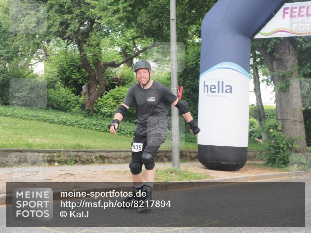 29.06.2025 - hella hamburg halbmarathon KatJ http://msf.ph/oto/8217894 29.06.2025 09:36:19 Zwischen KM18-KM19  meine-sportfotos.de