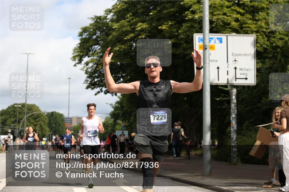 29.06.2025 - hella hamburg halbmarathon Yannick Fuchs http://msf.ph/oto/8217936 29.06.2025 10:32:57 20KM 1042, 1615, 1688, 1710, 2262, 2296, 2745, 2849, 3530, 4148, 5091, 5248, 6095, 7110, 7229, 8002, 8091, 8571, 9171, 11049, 11952, 12915, 13755, 14688, 14992, 16075, 17623, 18276, 18529, 18584, 18723, 18761 meine-sportfotos.de