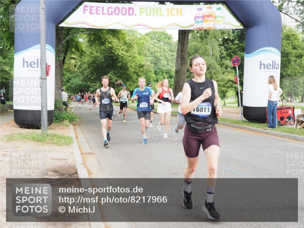 29.06.2025 - hella hamburg halbmarathon MichiJ http://msf.ph/oto/8217966 29.06.2025 10:23:54 Zwischen KM18-KM19 1002, 1644, 8395, 8864, 16140, 16695, 16811 meine-sportfotos.de