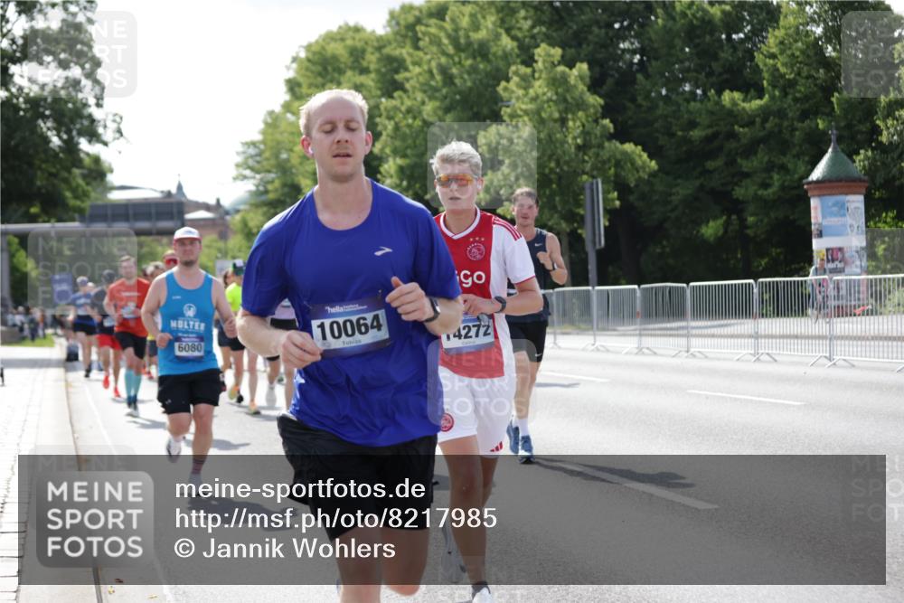 29.06.2025 - hella hamburg halbmarathon Jannik Wohlers http://msf.ph/oto/8217985 29.06.2025 09:50:17 Lombardsbrücke 1209, 1358, 1697, 1700, 1882, 2675, 2719, 3626, 4205, 4229, 4380, 4893, 5472, 5508, 5745, 5752, 5916, 6080, 6458, 6529, 6686, 6687, 7026, 8958, 9116, 10064, 10783, 10922, 11281, 11284, 11305, 11379, 11491, 11731, 13446, 13876, 14012, 14092, 14272, 14555, 14783, 14798, 15297, 15421, 15623, 15888, 15921, 16249, 16301, 16599, 16820, 16992, 17120, 17251, 17486, 17516, 17623, 17726, 18449, 18491, 18723, 18803, 19020, 19046 meine-sportfotos.de