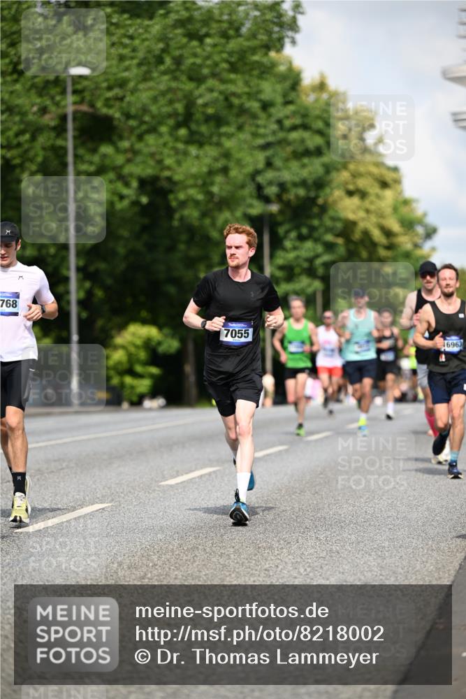29.06.2025 - hella hamburg halbmarathon Dr. Thomas Lammeyer http://msf.ph/oto/8218002 29.06.2025 09:49:23 Kennedybrücke 1894, 2525, 3809, 3843, 4463, 4812, 5042, 5550, 6169, 6495, 6878, 7055, 7186, 7845, 8062, 8784, 8956, 9345, 10453, 10484, 10929, 11199 meine-sportfotos.de