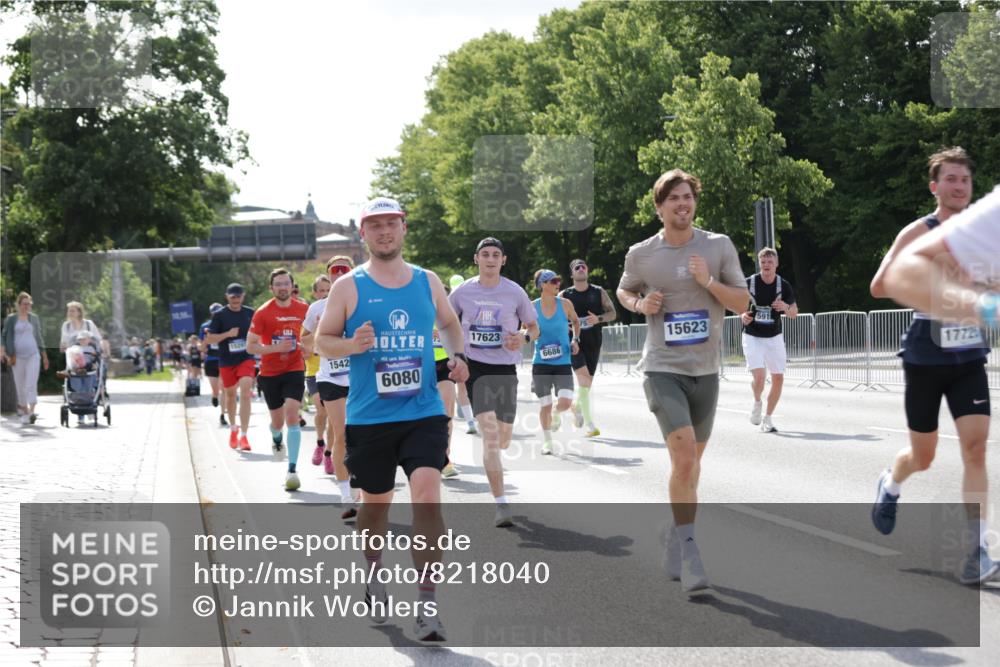 29.06.2025 - hella hamburg halbmarathon Jannik Wohlers http://msf.ph/oto/8218040 29.06.2025 09:50:18 Lombardsbrücke 1209, 1358, 1697, 1700, 1882, 2546, 2675, 2719, 3626, 4205, 4229, 4380, 4893, 5472, 5506, 5508, 5745, 5752, 5916, 6080, 6529, 6686, 6687, 7026, 8958, 10064, 10783, 10922, 11281, 11284, 11305, 11491, 11731, 13446, 13876, 13897, 14012, 14092, 14272, 14555, 14783, 14798, 15297, 15372, 15421, 15623, 15888, 15921, 16249, 16301, 16599, 16820, 17120, 17251, 17486, 17516, 17623, 17726, 18449, 18491, 18723, 18803, 19020, 19046 meine-sportfotos.de