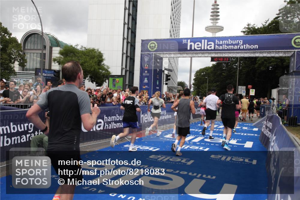 29.06.2025 - hella hamburg halbmarathon Michael Strokosch http://msf.ph/oto/8218083 29.06.2025 10:48:31 Ziel 1537, 3747, 5129, 5362, 5528, 6081, 6923, 8216, 9262, 10860, 11451, 12149, 12549, 12690, 12840, 13962, 14033, 14990, 15808, 17395, 17745, 17855, 18251, 18790, 18923 meine-sportfotos.de