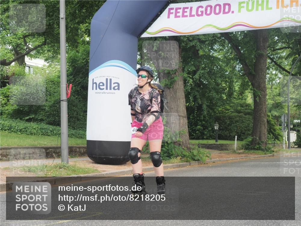29.06.2025 - hella hamburg halbmarathon KatJ http://msf.ph/oto/8218205 29.06.2025 09:36:21 Zwischen KM18-KM19  meine-sportfotos.de
