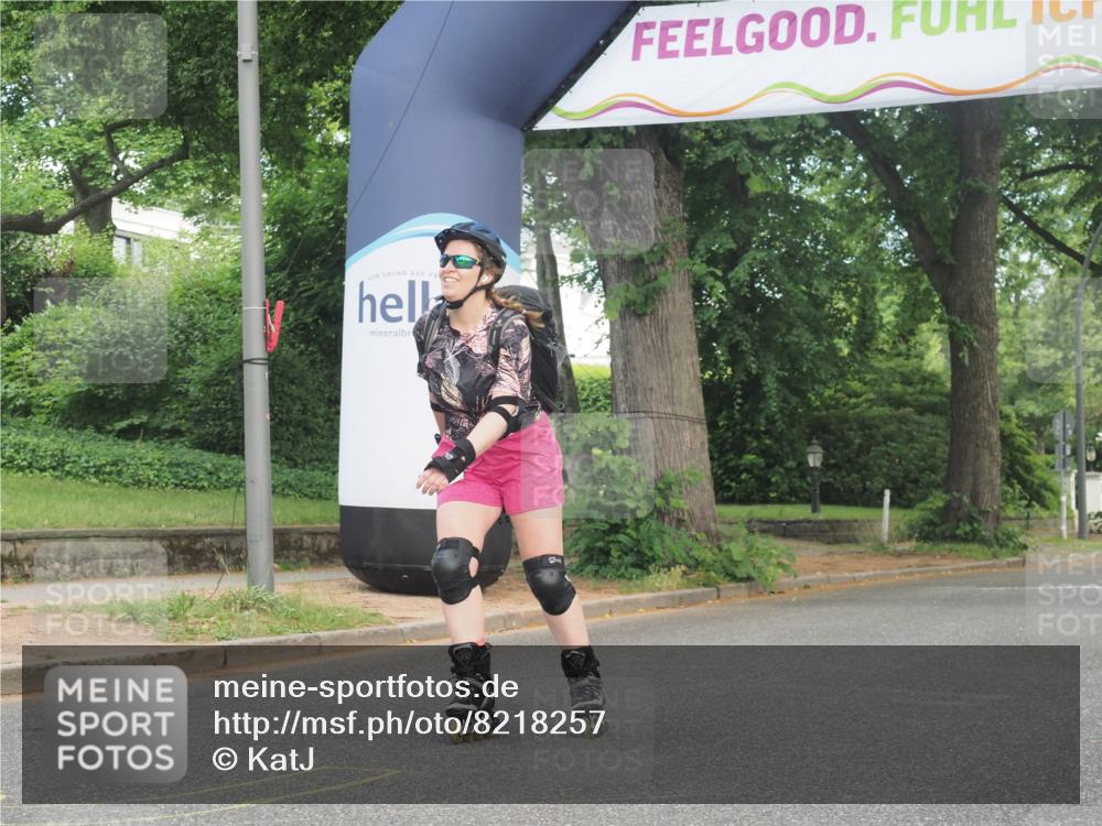 29.06.2025 - hella hamburg halbmarathon KatJ http://msf.ph/oto/8218257 29.06.2025 09:36:21 Zwischen KM18-KM19  meine-sportfotos.de