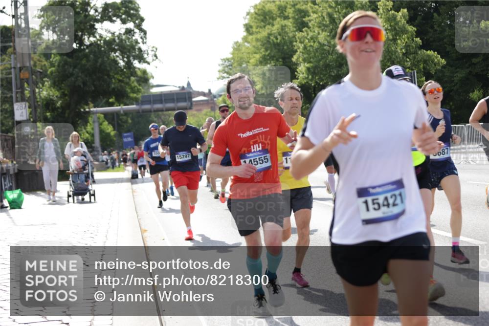 29.06.2025 - hella hamburg halbmarathon Jannik Wohlers http://msf.ph/oto/8218300 29.06.2025 09:50:21 Lombardsbrücke 1209, 1358, 1697, 1700, 2546, 3056, 3626, 4205, 4229, 4380, 4893, 5026, 5472, 5506, 5508, 5752, 5916, 6080, 6686, 6687, 7026, 7110, 8574, 8958, 10064, 10783, 10922, 11281, 11284, 11305, 11731, 13446, 13876, 13897, 14012, 14092, 14272, 14555, 14783, 15297, 15372, 15421, 15556, 15623, 15888, 15921, 16249, 16301, 16599, 16689, 17120, 17251, 17486, 17516, 17623, 17726, 18442, 18449, 18491, 18559, 18723, 18803, 19020, 19046 meine-sportfotos.de
