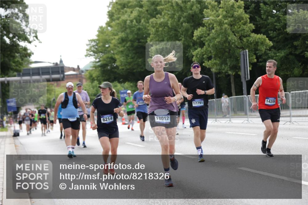 29.06.2025 - hella hamburg halbmarathon Jannik Wohlers http://msf.ph/oto/8218326 29.06.2025 10:27:11 Lombardsbrücke 2080, 3389, 4372, 5285, 6214, 7764, 7978, 8085, 10158, 10412, 10413, 11256, 12500, 13043, 14206, 16838, 17427, 17791, 18012, 18097, 18301, 18766 meine-sportfotos.de