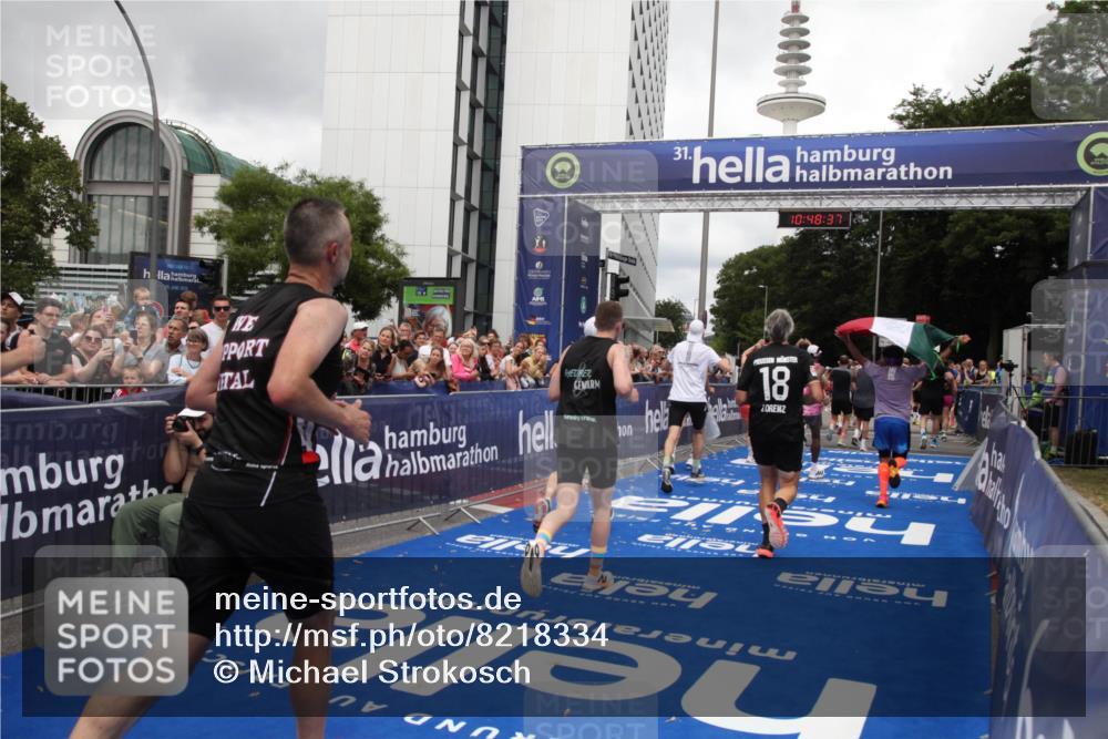 29.06.2025 - hella hamburg halbmarathon Michael Strokosch http://msf.ph/oto/8218334 29.06.2025 10:48:36 Ziel 1163, 1176, 2213, 5421, 10000, 10860, 11451, 11579, 12149, 12690, 12840, 13962, 14033, 14990, 15573, 15808, 15917, 17395, 17855, 18251, 18815 meine-sportfotos.de