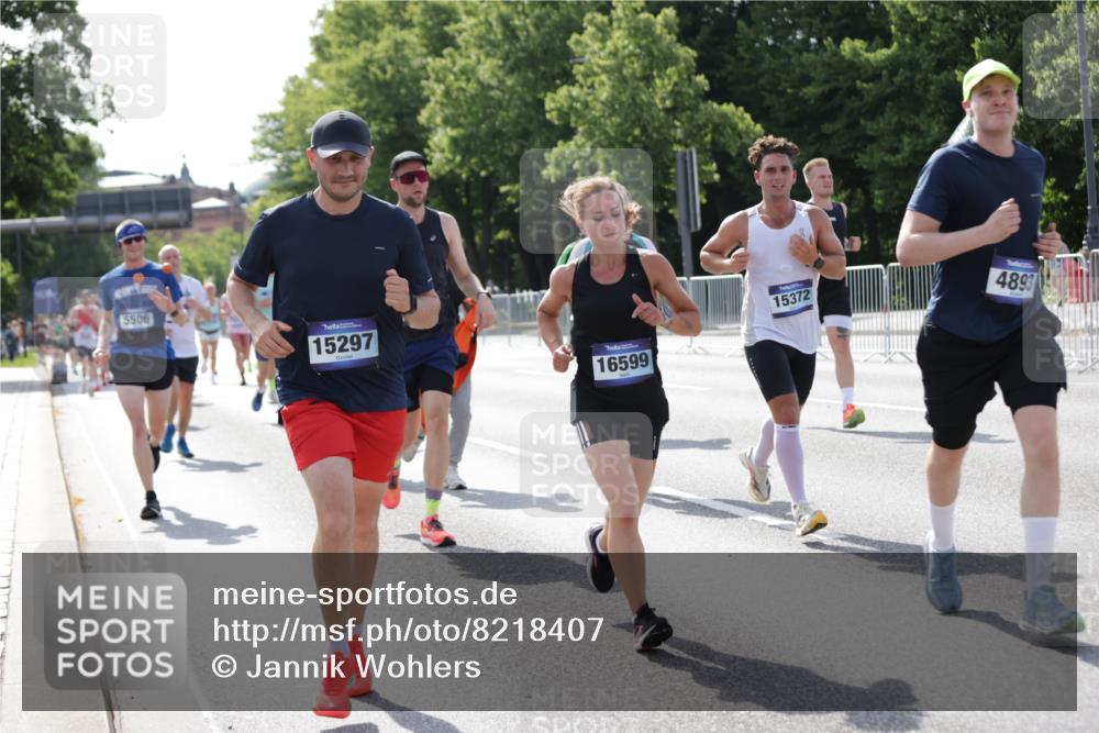 29.06.2025 - hella hamburg halbmarathon Jannik Wohlers http://msf.ph/oto/8218407 29.06.2025 09:50:23 Lombardsbrücke 1209, 1441, 2546, 3056, 3626, 4205, 4893, 5026, 5472, 5506, 5508, 5752, 5916, 6080, 6686, 6687, 7026, 7110, 8574, 8958, 10064, 10783, 10922, 11281, 11284, 11305, 11731, 13446, 13876, 13897, 14012, 14092, 14272, 14555, 14924, 15297, 15372, 15421, 15556, 15623, 15888, 15921, 16249, 16301, 16599, 16689, 17120, 17251, 17486, 17623, 17726, 18045, 18442, 18449, 18491, 18559, 18803, 19020 meine-sportfotos.de